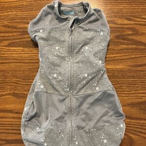 Like-New Small Happiest Baby 5-Second Swaddle- Organic Cotton Baby Swaddle